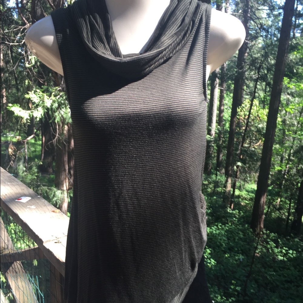 Micheal Farrell cowl neck sleeveless black T-shirt - Picture 9 of 9